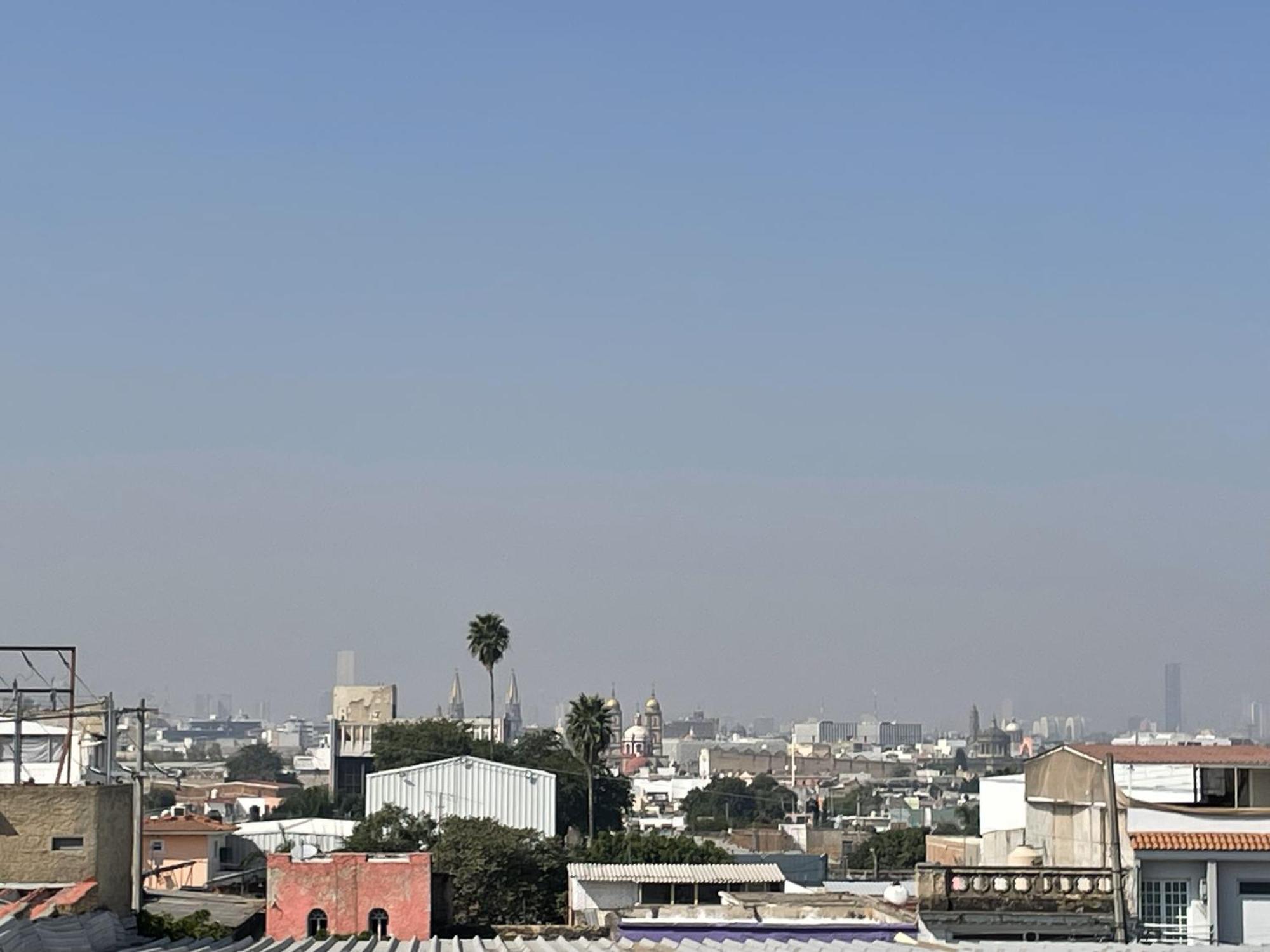 Depa Familiar Centrico Gdl Con Estacionamiento Leilighet Guadalajara Eksteriør bilde
