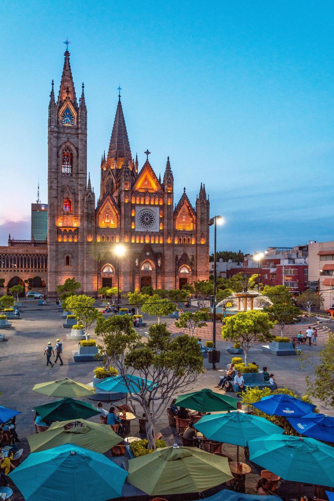 Depa Familiar Centrico Gdl Con Estacionamiento Leilighet Guadalajara Eksteriør bilde