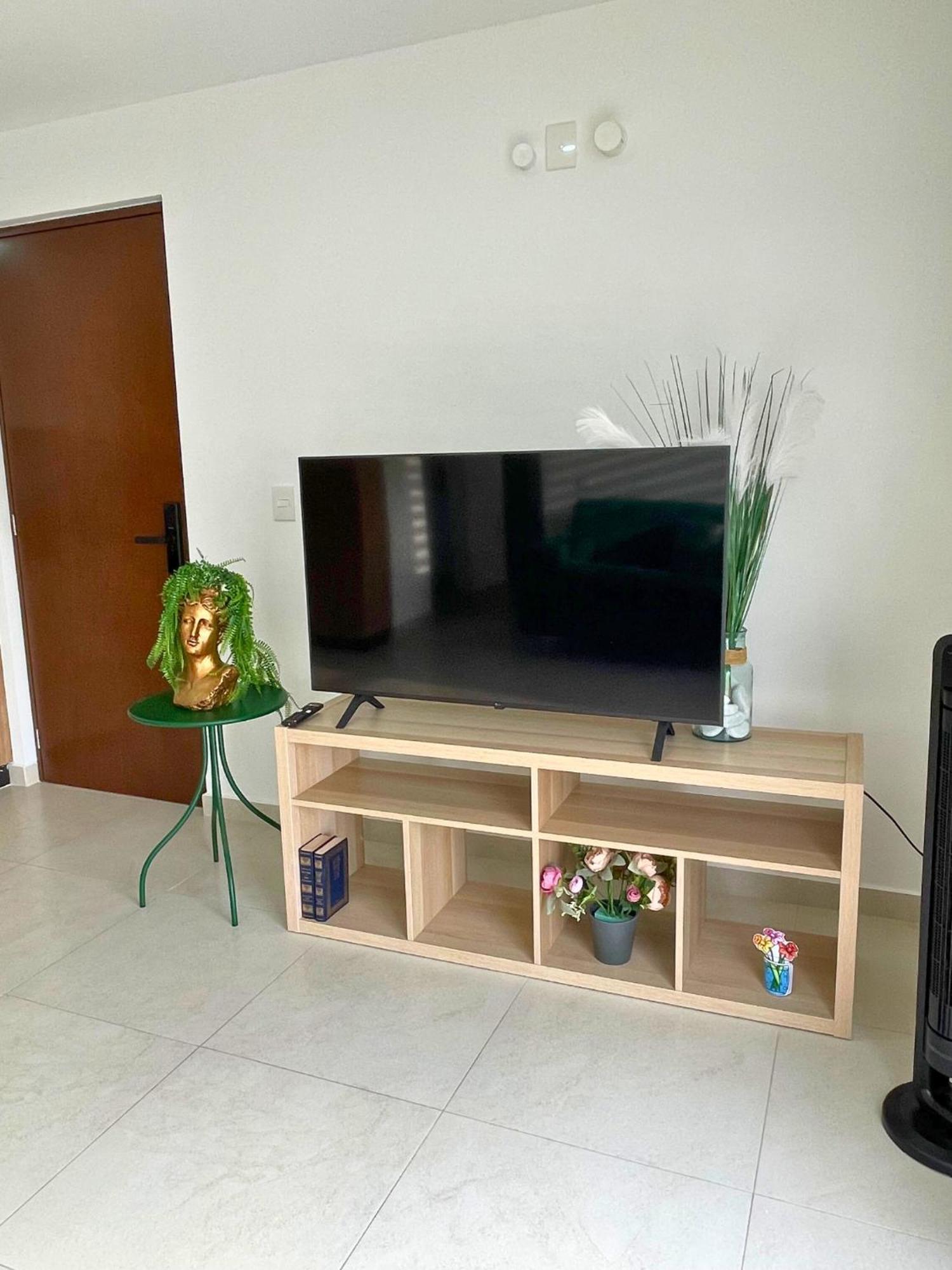 Depa Familiar Centrico Gdl Con Estacionamiento Leilighet Guadalajara Eksteriør bilde